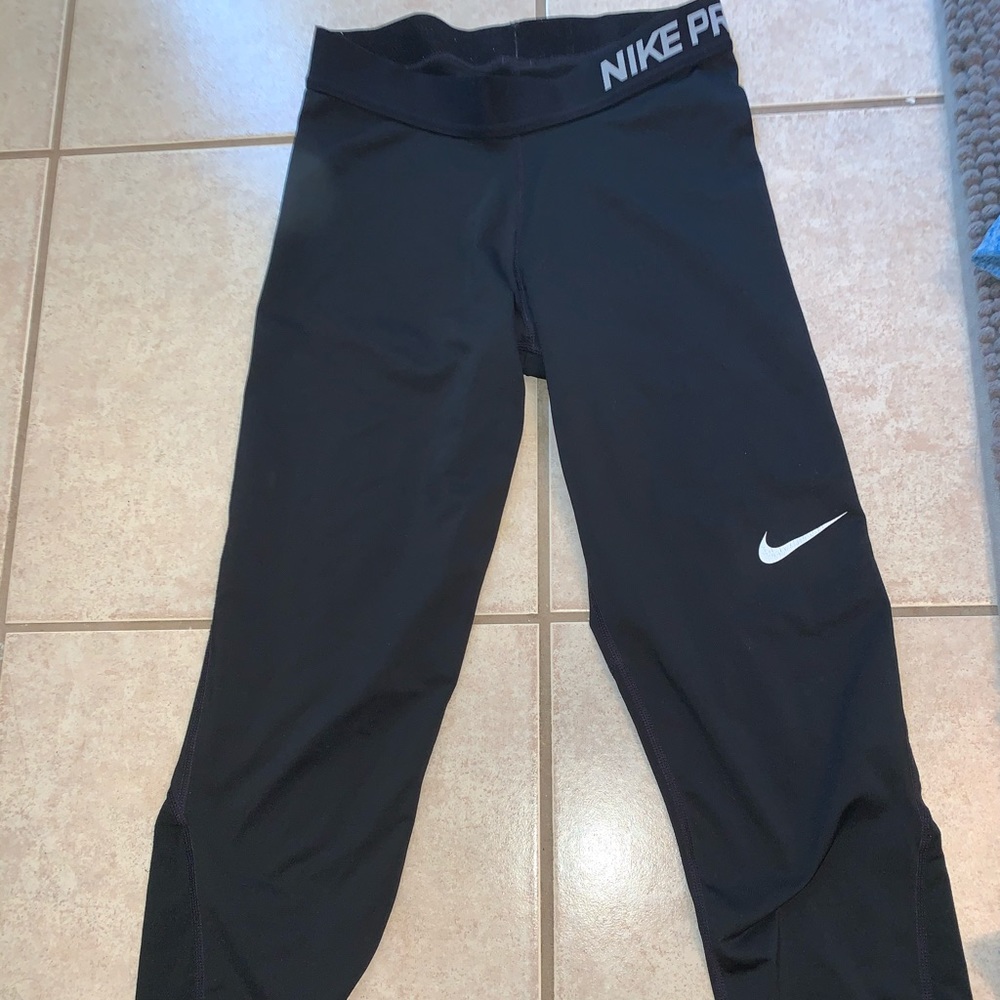 Nike pros- cropped